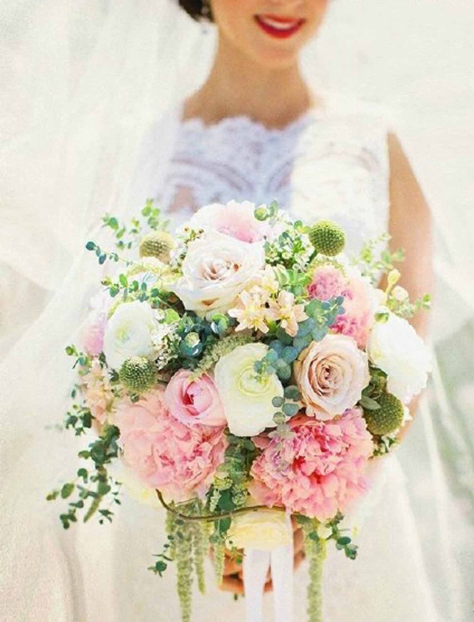 big flowers summer wedding bouquets