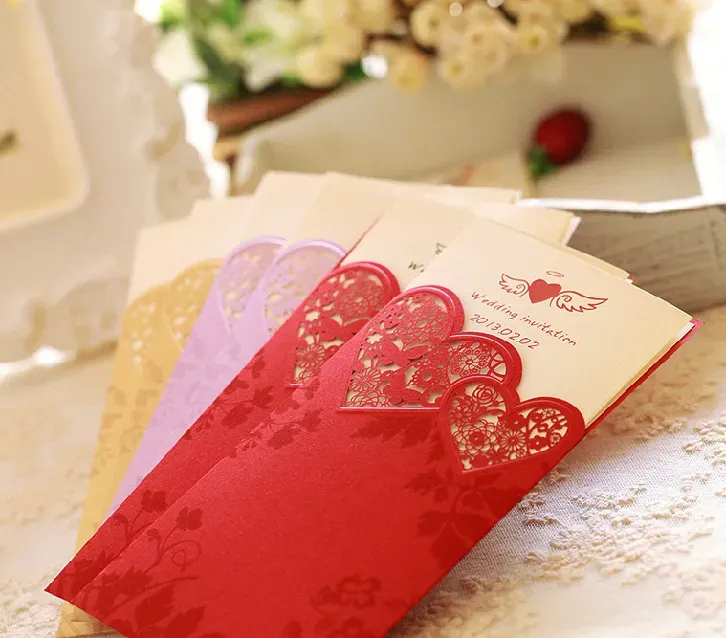 the color choice for this sweety pockt invitation suite